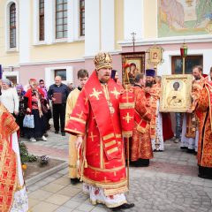 Преосвященный Алексий совершил Литургию в престольный праздник женской обители Краснотурьинска