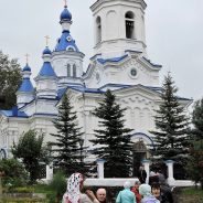 Выпускники нижнетуринской взрослой воскресной школы совершили паломничество в Алапаевск
