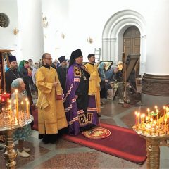 Преосвященный Алексий совершил Литургию в день чествования Почаевского образа Божией Матери
