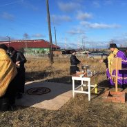 В поселке Оус совершили закладку камня храма