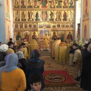 Преосвященный Алексий совершил Литургию в день памяти святителя Петра, митрополита Московского