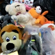 Подари игрушку детям