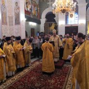 Преосвященный Алексий совершил Литургию в Храме-на-Крови