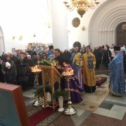 Преосвященный Алексий совершил Литургию в праздник Сретения Господня