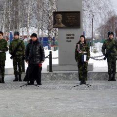 В Сосьве прошёл митинг в память о герое-земляке