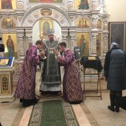 Епископ Алексий возглавил Литургию в храме во имя Архистратига Михаила