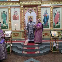 Епископ Алексий совершил Литургию в Спасо-Преображенском кафедральном соборе