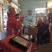 Епископ Алексий совершил литургию в Радоницу