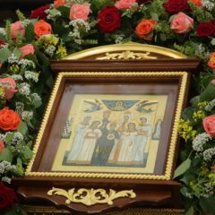 Митрополит Кирилл и преосвященные архипастыри совершили Божественную литургию в престольный праздник Храма на Крови