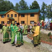 Епископ Алексий совершил Литургию в Отдание праздника Пятидесятницы