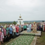 В праздник Боголюбской иконы Божией Матери митрополит Кирилл и епископ Алексий совершили Божественную литургию в Боголюбском монастыре