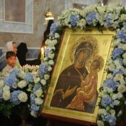 Преосвященные архипастыри возглавили праздничную литургию в день Тихвинской иконы Божией Матери