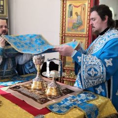 Епископ Алексий совершил Литургию в Спасо-Преображенском соборе
