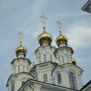 Митрополит Кирилл, епископ Евгений и епископ Алексий совершили всенощное бдение в Петропавловском храме города Североуральска