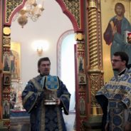 Епископ Алексий совершил Божественную литургию в Спасо-Преображенском соборе