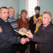 Священник Североуральского Храма и члены наблюдательного совета при ОВД, посетили изолятор временного содержания заключённых