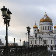 Епископ Алексий сослужил Блаженнейшему Патриарху Феофилу III и Святейшему Патриарху Кириллу в Храме Христа Спасителя