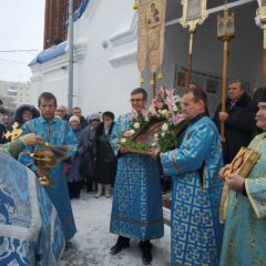 Крестный ход в Североуральске в день Казанской иконы Божией Матери