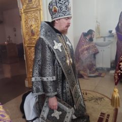 Епископ Алексий совершил Литургию Преждеосвященных Даров в Свято-Пантелеимоновском женском монастыре