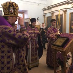 Епископ Алексий совершил Литургию Преждеосвященных Даров в день Феодоровской иконы Божией Матери