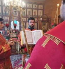 Епископ Алексий совершил всенощное бдение в Свято-Пантелеимоновском женском монастыре