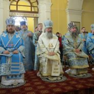 Архипастырская Божественная литургия состоялась в Свято-Троицком храме Нижнего Тагила