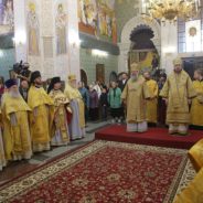 20 лет Храму на Крови: праздничную Божественную литургию совершили митрополит Кирилл и епископ Алексий