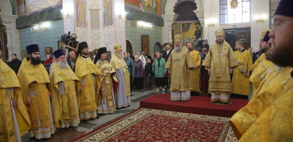 20 лет Храму на Крови: праздничную Божественную литургию совершили митрополит Кирилл и епископ Алексий