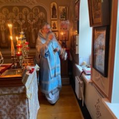 В праздник Казанской иконы Божией Матери митрополит Кирилл совершил Божественную литургию в домовом храме Симеона Верхотурского