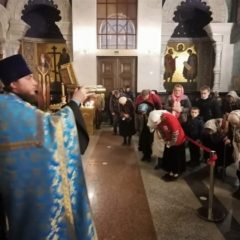 В Екатеринбурге проводили ковчег с частицей Пояса Пресвятой Богородицы