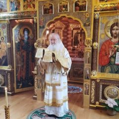 В Неделю 23-ю по Пятидесятнице Святейший Патриарх Кирилл совершил Литургию в Александро-Невском скиту и вознес молитвы о жертвах ДТП