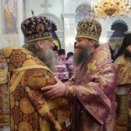 Митрополит Кирилл и епископ Евгений совершат Божественную литургию в Храме на Крови