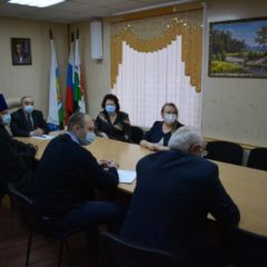 Губернатор Свердловской области провел традиционный новогодний приём представителей общественности Свердловской области