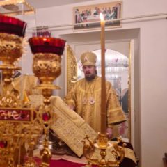 Епископ Алексий возглавил Литургию в Свято-Пантелеимоновском монастыре города Краснотурьинска