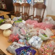 Полным ходом идёт формирование подарков для детей!