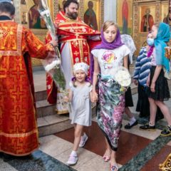 С праздником жен-мироносиц!