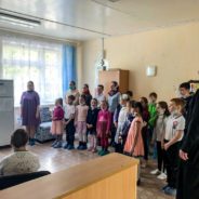 Пасха в детской больнице