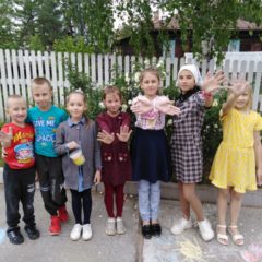 Делимся с вами радостью наступающего лета