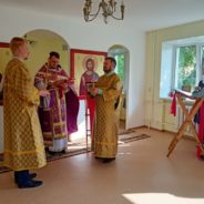 Божественная Литургия в новом храме в Серове