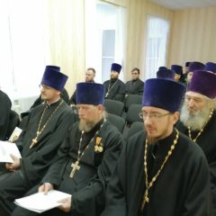 16 декабря 2021 года Преосвященный Феодосий, епископ Нижнетагильский и Невьянский временно управляющий Серовской епархией, возглавил епархиальное собрание духовенства Серовской епархии