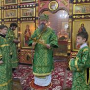 Божественная Литургия в храме в честь Воскресения Христова г. Новая Ляля