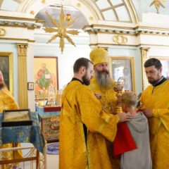 Владыка Феодосий в праздник всех святых совершил Литургию в Карпинске