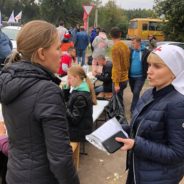 Сестры Марфо-Мариинского сестричества Белгорода раздали беженцам в приграничной Логачевке 1200 продуктовых наборов