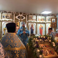 14 октября Епископ Нижнетагильский и Невьянский Феодосий, совершил Божественную Литургию в престольный праздник храма в честь Покрова Пресвятой Богородицы в г. Нижняя Тура