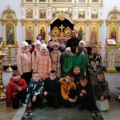 На прошедшей Крестопоклонной неделе, в четверг, в Свято-Никольский храм г. Волчанска пришли учащиеся школы 23