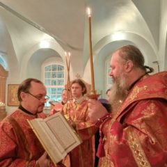 Епископ Феодосий совершил всенощное бдение (г. Североуральск)