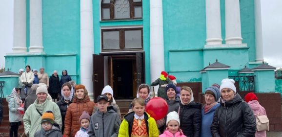 Детский крестный ход в г. Краснотурьинск