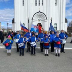 Следопыты отряда БПС «ПРЕОБРАЖЕНСКИЙ», приняли участие в церемонии встречи Благодатного огня из Иерусалима (г. Серов)