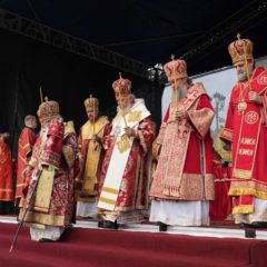 Преосвященный епископ Феогност совершил вместе с сонмом архиереев всенощное бдение в канун памяти святых царственных страстотерпцев