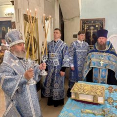 Епископ Феогност совершил всенощное бдение в канун праздника Казанской иконы Пресвятой Богородицы